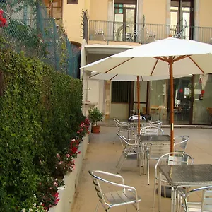 Konukevi La Terrassa